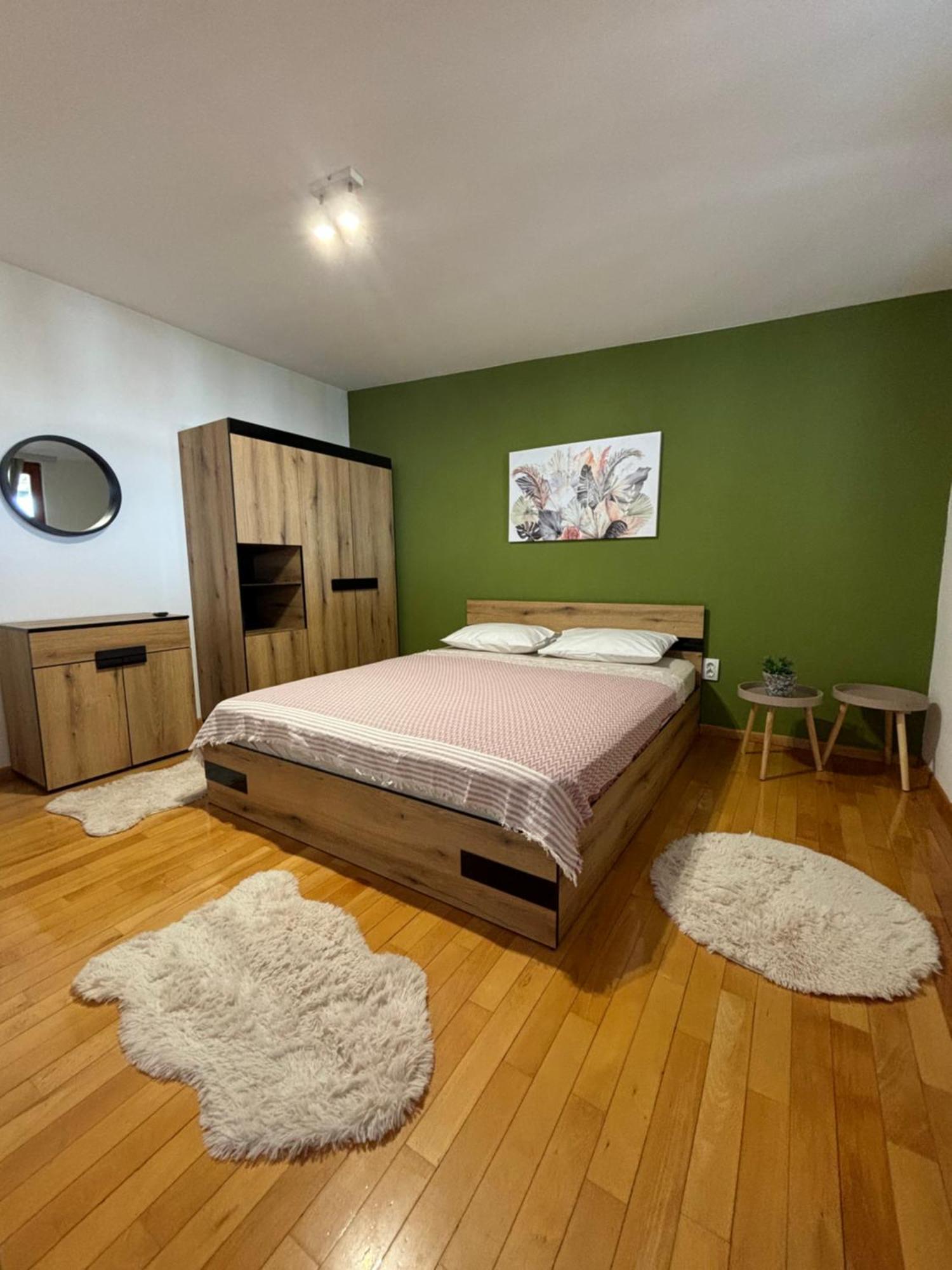 Urban Loft Apartment Скопие Екстериор снимка