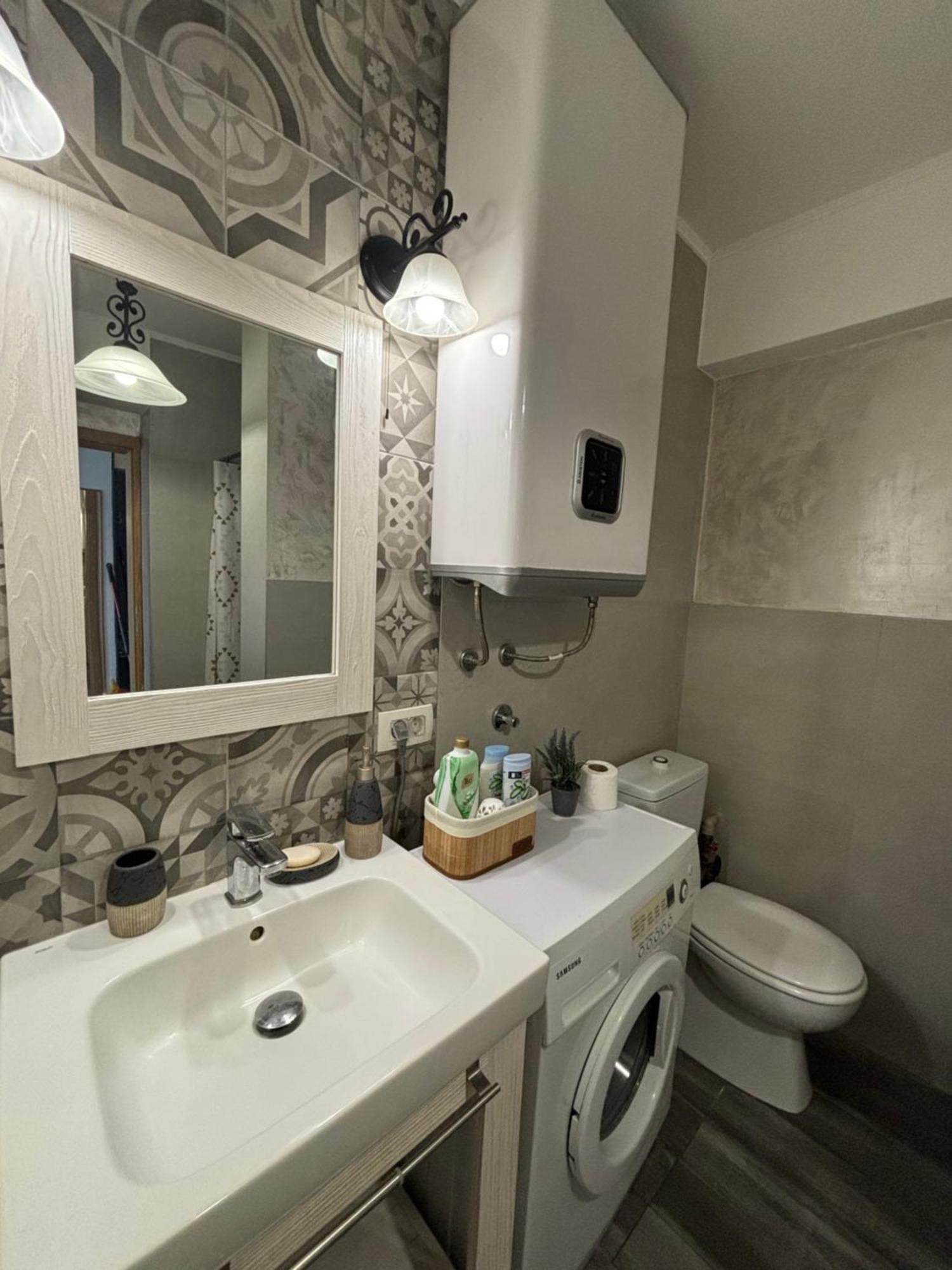 Urban Loft Apartment Скопие Екстериор снимка